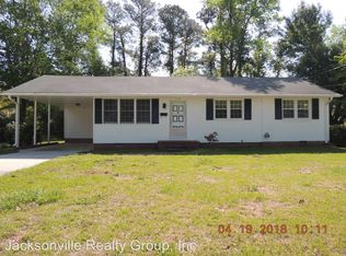 1118 Clifton Rd, Jacksonville, NC 28540