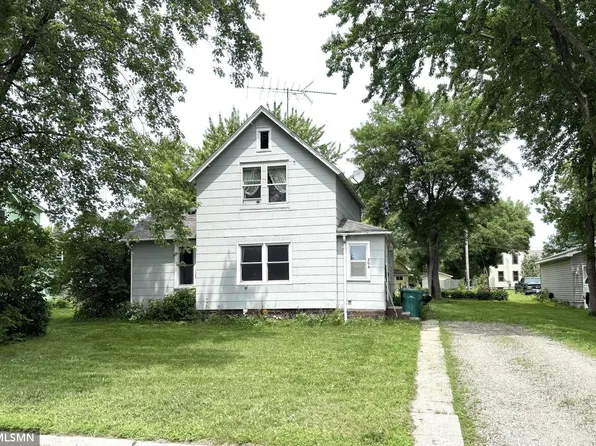 208 Cleveland St SE, Silver Lake, MN 55381