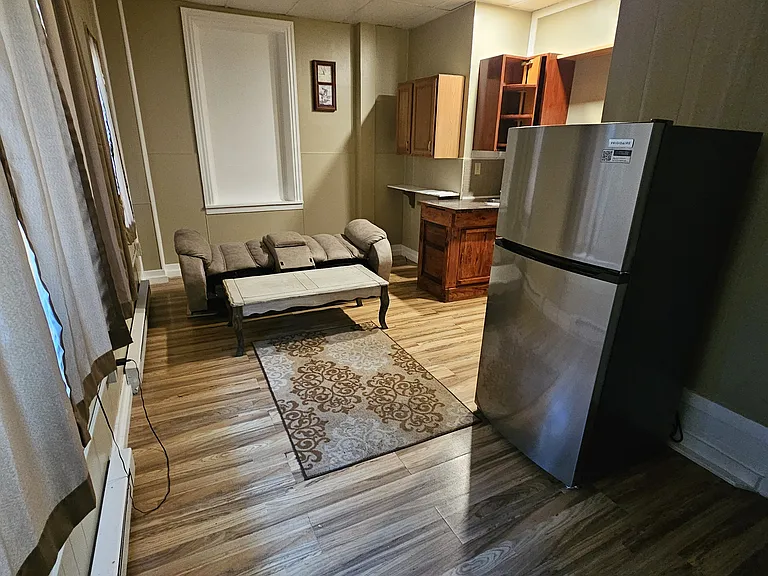 301 W Broad St #1A — Photo 7