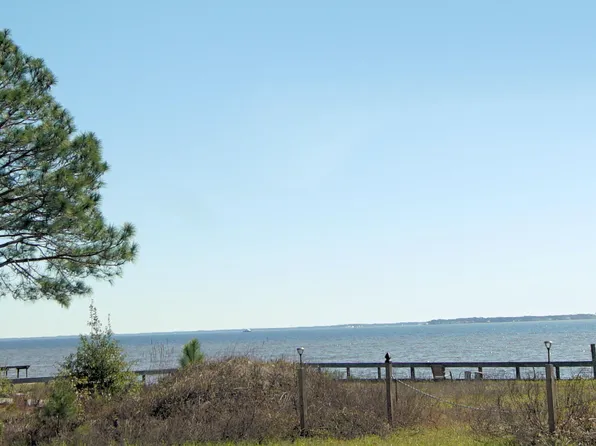 108 Satsuma Rd, Niceville, FL 32578