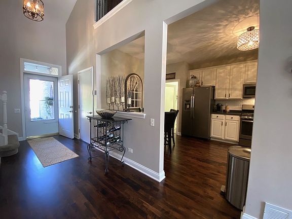 5th image of 11557 Lake Shore Dr