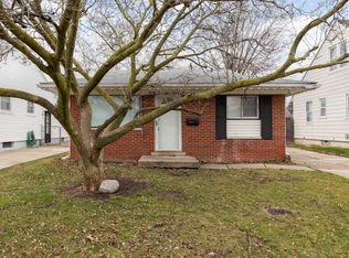 21827 Brittany Ave, Eastpointe, MI
