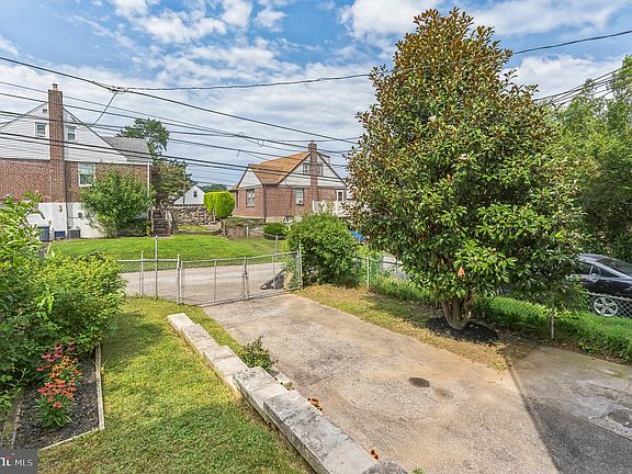 3rd image of 1120 Cobbs St