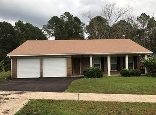 1520 Carlisle Dr W, Mobile, AL 36618