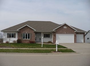 159 Lazy Lake Dr, Fall River, WI 53932