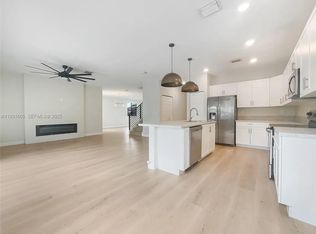 16582 SW 227th St, Miami, FL 33170