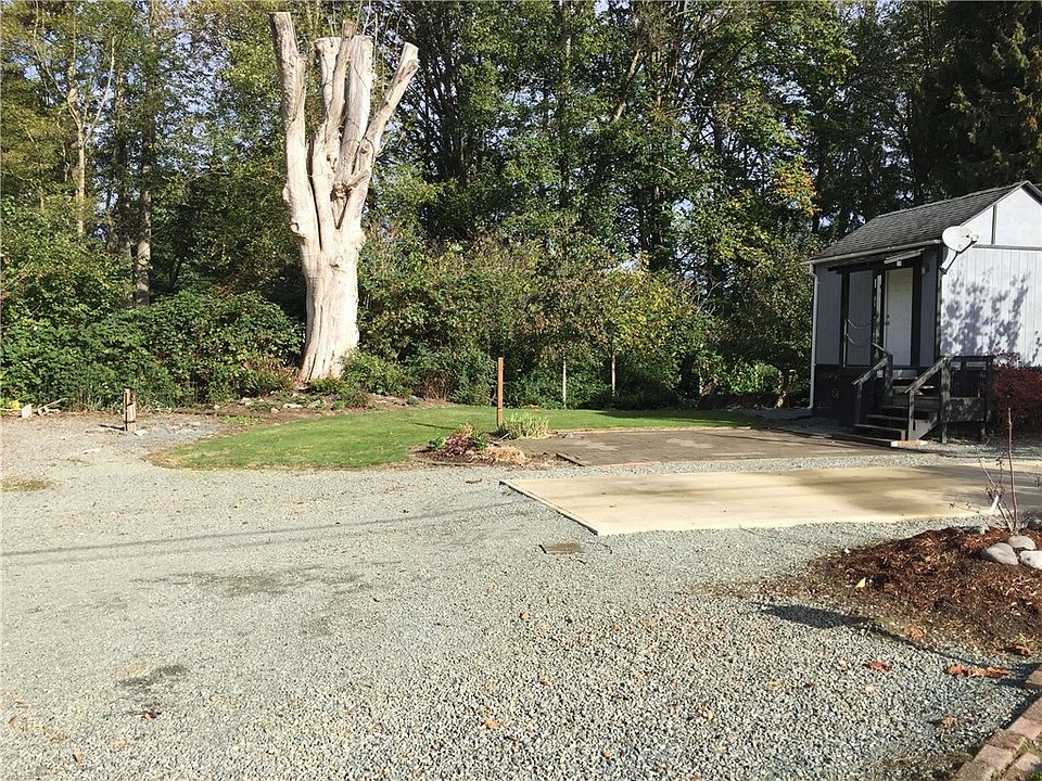 2nd image of 23621 Cove Rd