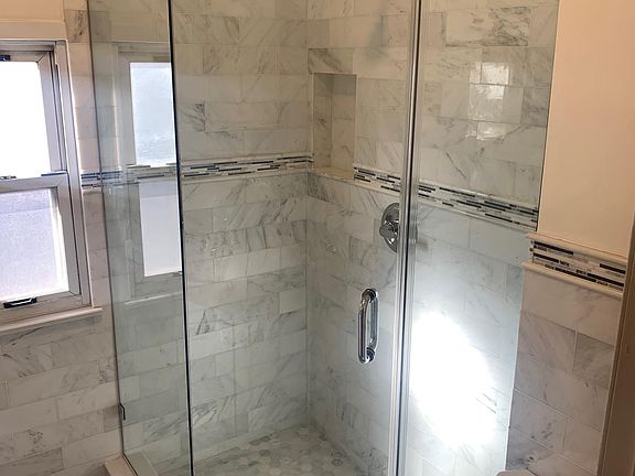 2nd image of 2915 Philip Ave #1