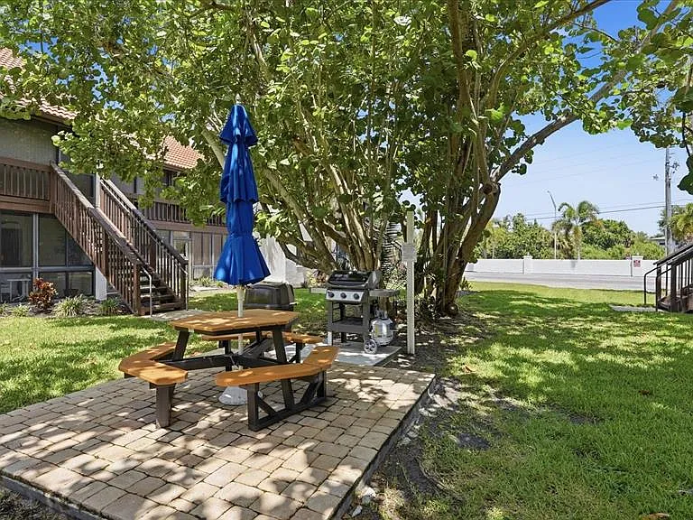 1640 Stickney Point Rd #40-101 — Photo 28