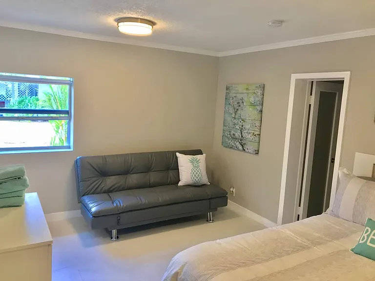 1210 NE 1st Ave #2 — Photo 8