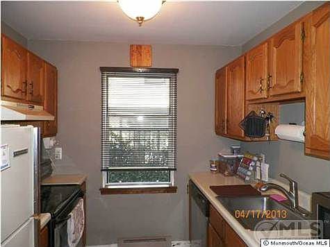 3rd image of 66 Whitefield Ave APT 107