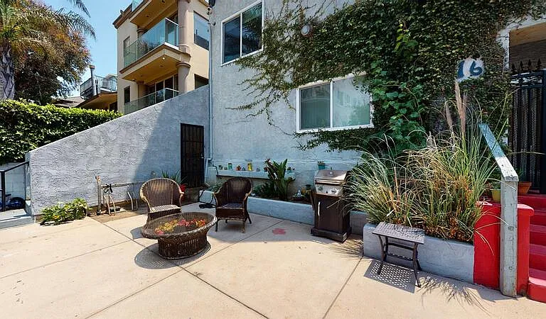14 Wavecrest Ave #9 — Photo 3