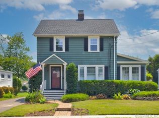 95 Elizabeth Ter, Stratford, CT 06614