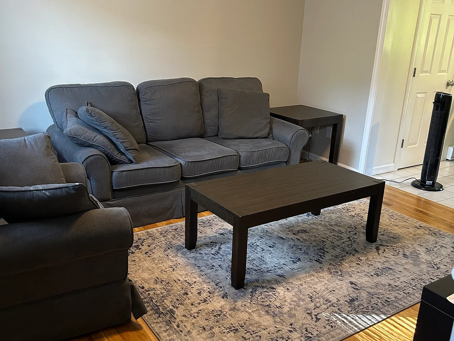 2 bed, 1.5 bath, 884 sqft, $1,850 — Photo 2
