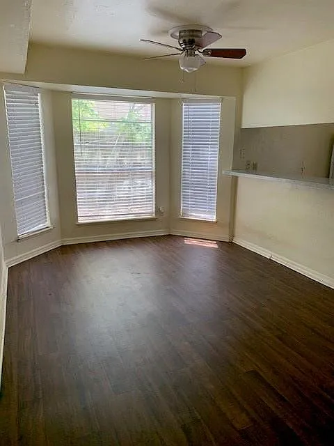 3 bed, 2.5 bath, 1230 sqft, $1,450 — Photo 3