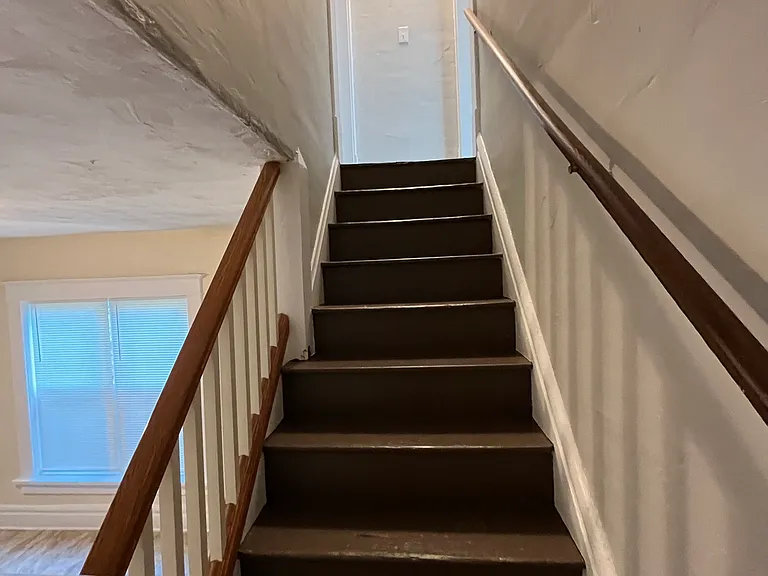 149 N Guilford Ave — Photo 25