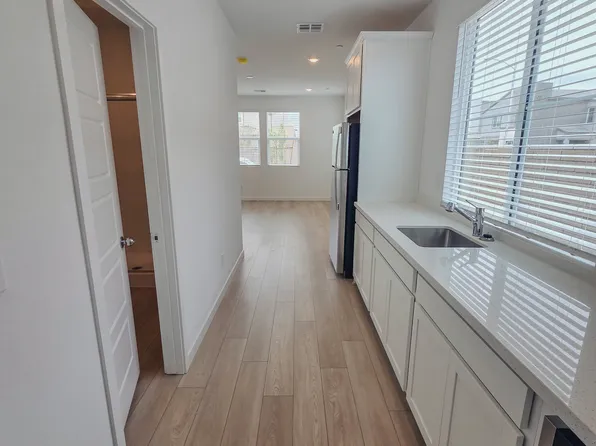 152 Preston Terrace Ave, Henderson, NV 89011