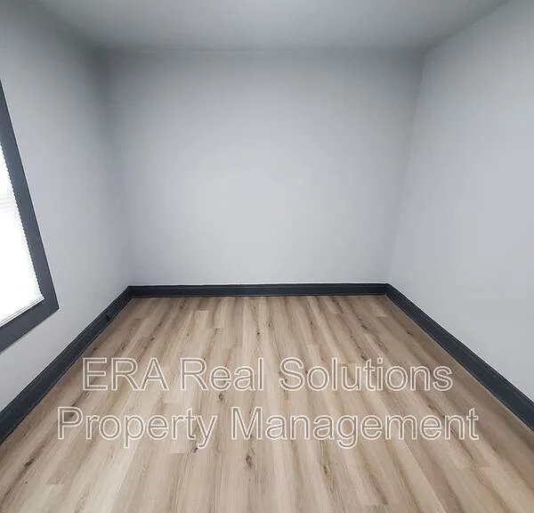 548 S Wayne Ave — Photo 12