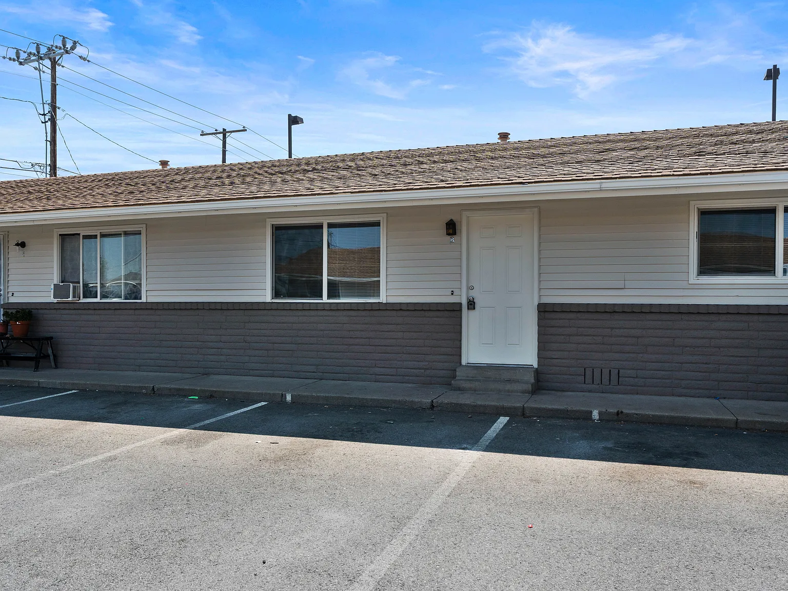 2 bed, 878 sqft, $1,500 — Photo 2