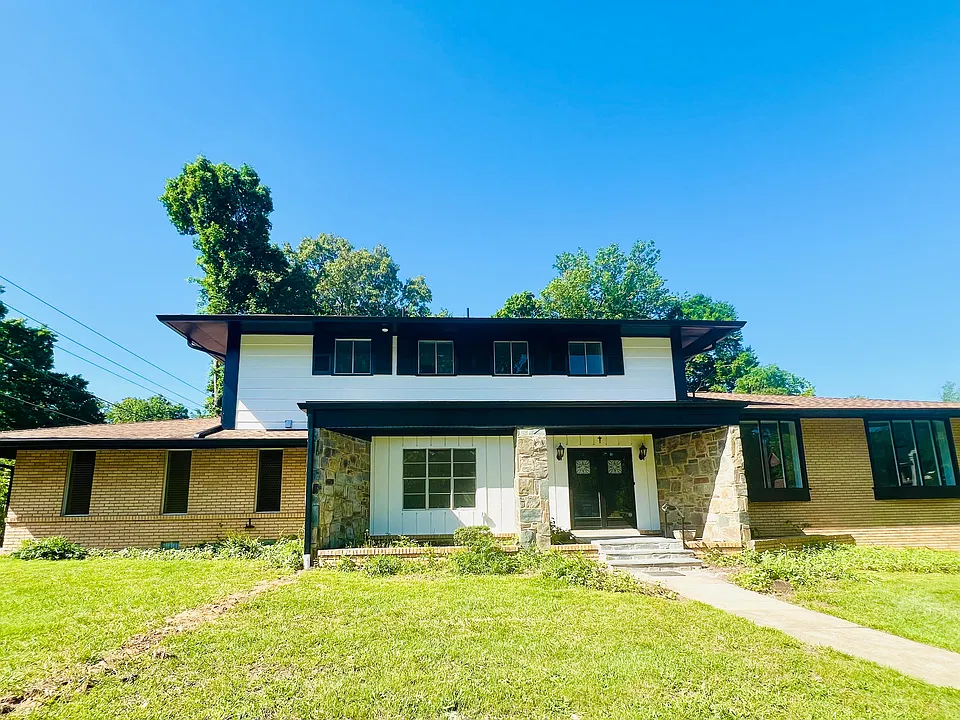 200 Saint Andrews Dr