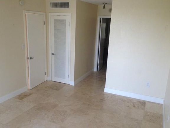 3rd image of 1020 Meridian Ave APT 411
