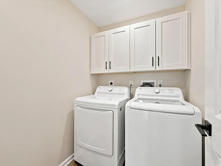 1512 Naamans Creek Rd — Photo 28