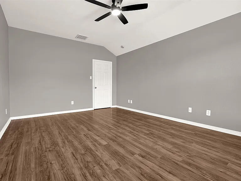 21630 Trilby Way — Photo 14