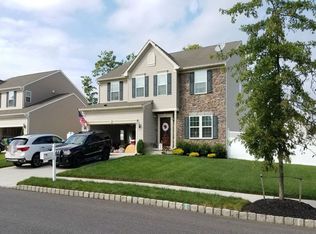 46 Shoreline Rd, Egg Harbor Township, NJ 08234