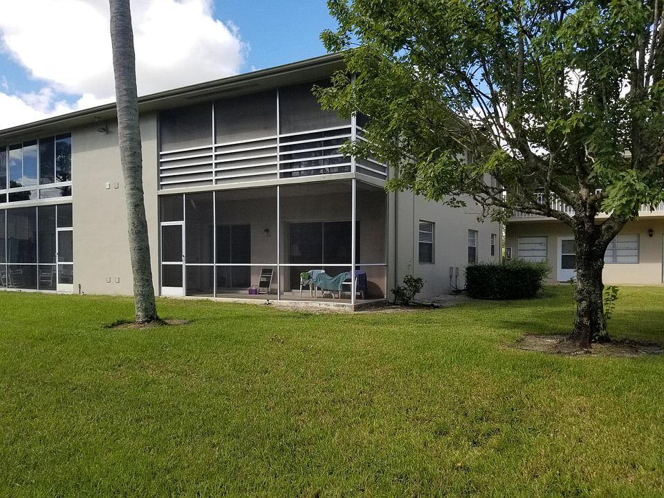 1st image of 17 Lake Vista Trl APT 102