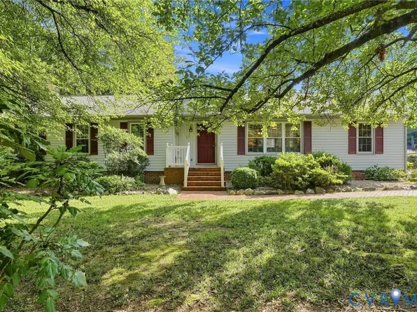 10080 Woodglen Dr, Mechanicsville, VA 23116