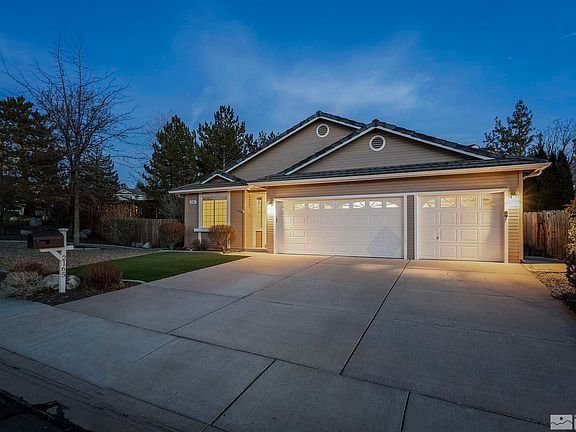 3rd image of 2165 Canyon Vista Dr