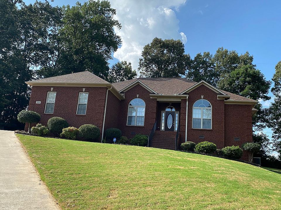 1st image of 104 Grand Hollow Ct