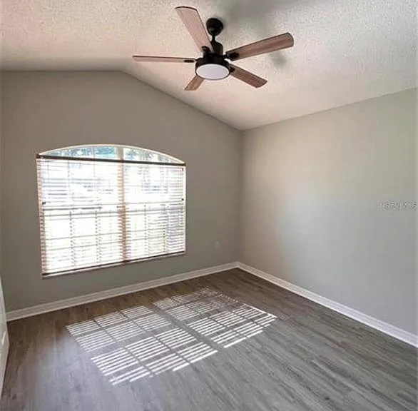 2709 Hawk Roost Ct — Photo 11