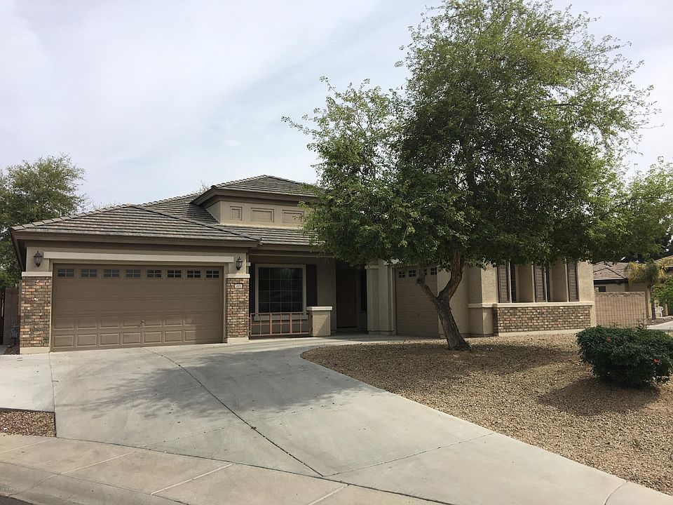 Big Corner Lot