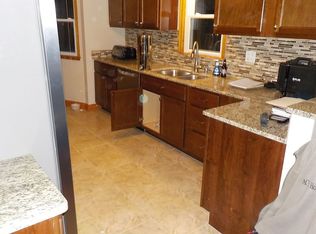 6970 N Green Bay Ave, Glendale, WI 53209