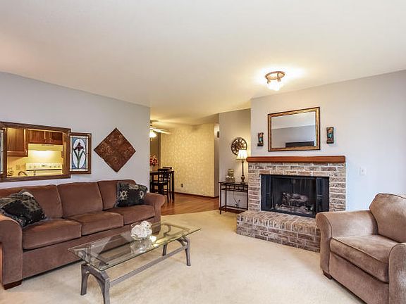 5th image of 332 Rolling Greene Dr NW
