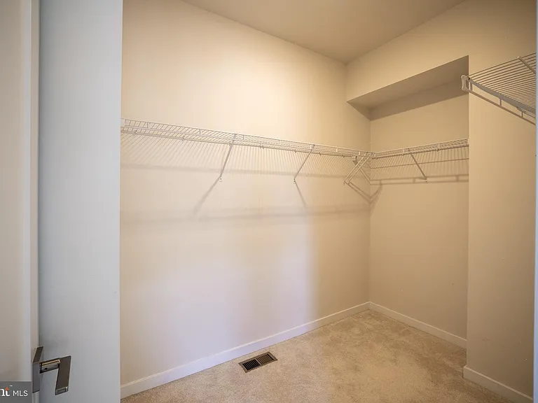 14304 Beckett Glen Cir — Photo 33