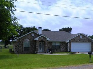 102 Baker B Ranch Rd, Trinidad, TX 75163