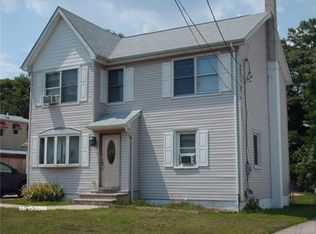 2 Pillar Dr, South Amboy, NJ 08879