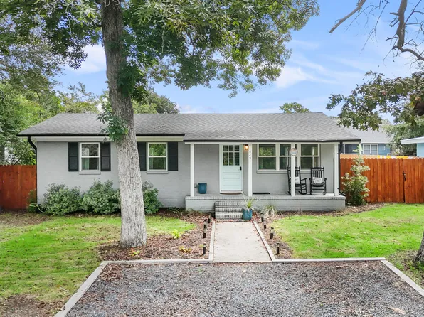 424 Keziah Street, Oak Island, NC 28465