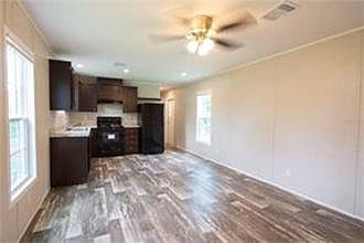 2nd image of 12515 Worchester Ave