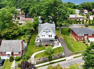 209 Van Cortlandt Park Avenue, Yonkers, NY 10705