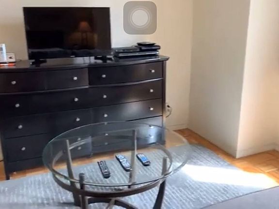 3rd image of 150 W 51st St APT 833