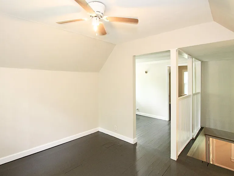 Upstairs Bonus Room