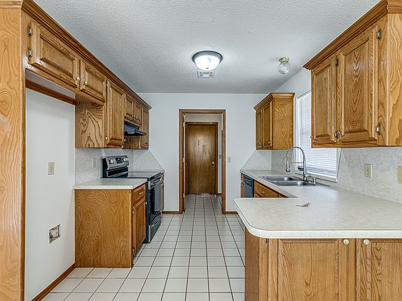 5th image of 10336 Aberdeen Dr