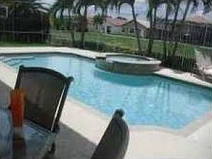 Exterior Pool Viewâ?¦