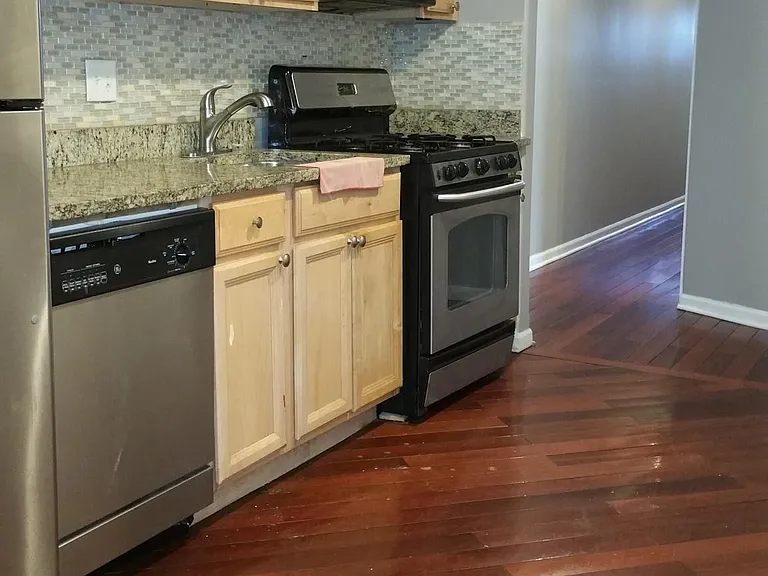 6941 S Dorchester Ave #3 — Photo 4