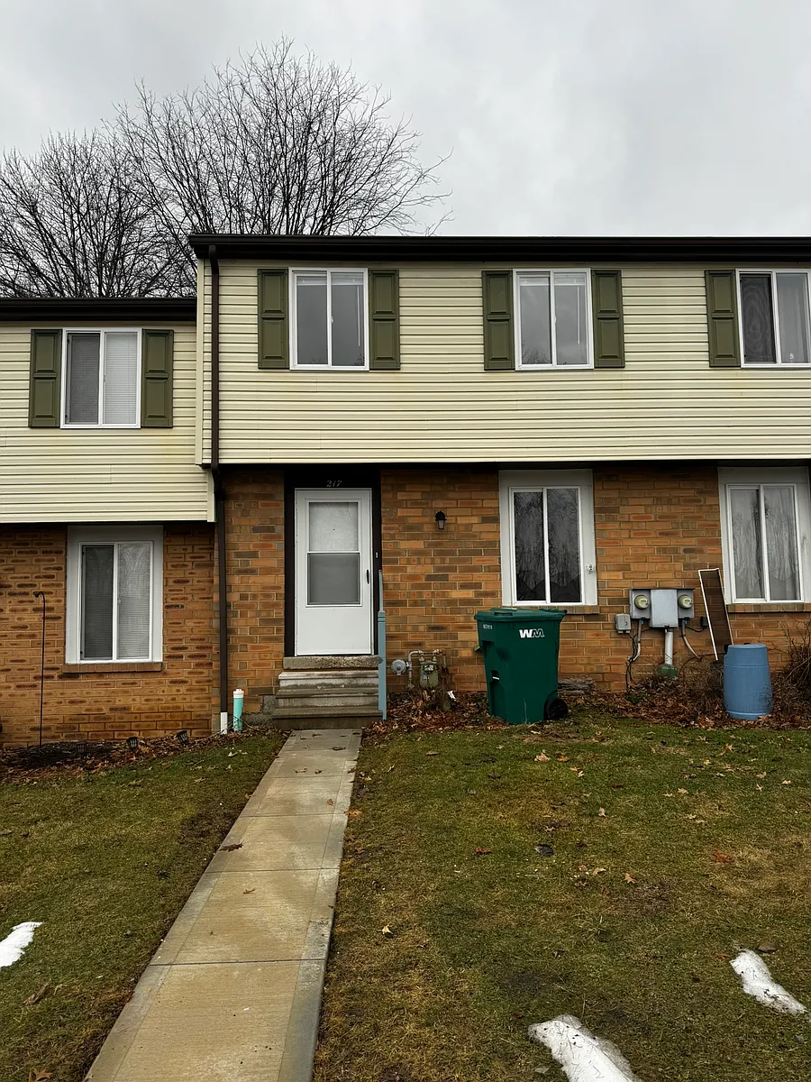 Building Photo - 217 Potomac Ct