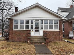 1101 N Walnut St, Springfield, IL 62702