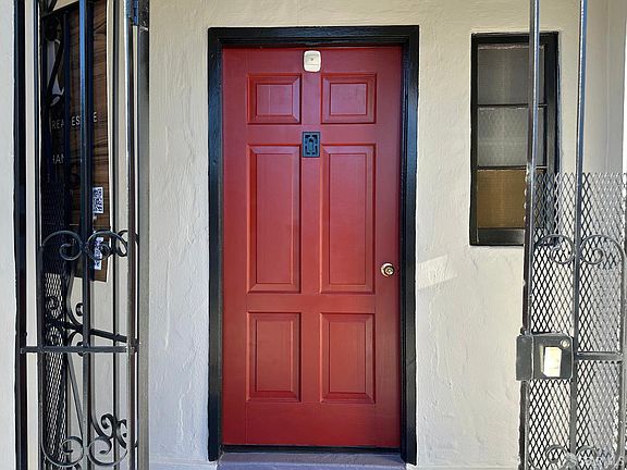 2nd image of 228 Minerva St